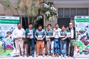 ¡Innovación agrícola! Presentan Manual de fertilización para ajo y cebolla
