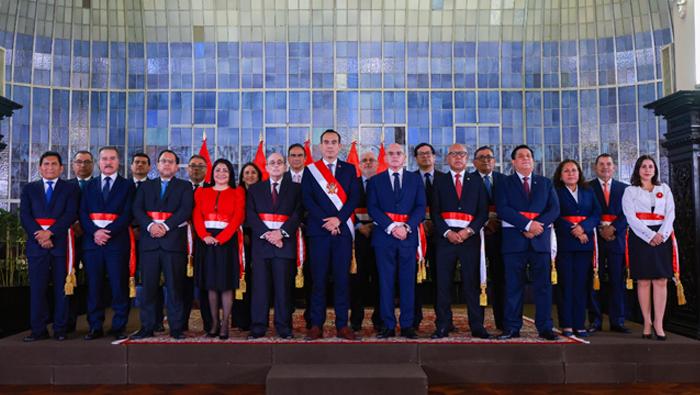 NUEVOS MINISTROS DEL PERU